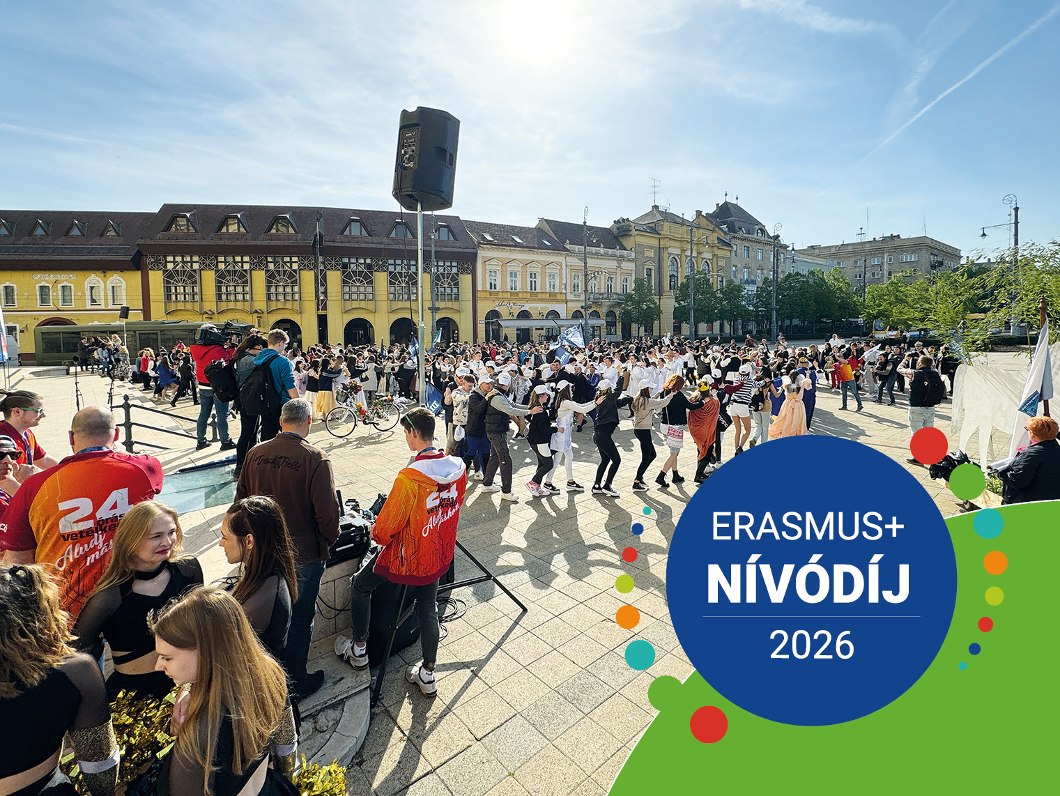 Diákok egy csoportja a DEMKI által szervezett Debrecen24 városi vetélkedőn