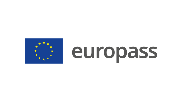 Europass logó kék alapon sárga csillagokkal