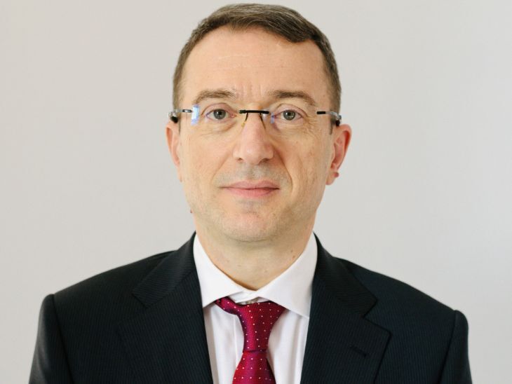 Mihucz Viktor egyetemi tanár portréképe