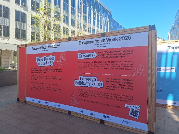 Three Decades of Solidarity kiállítás az Európai Parlament előtt