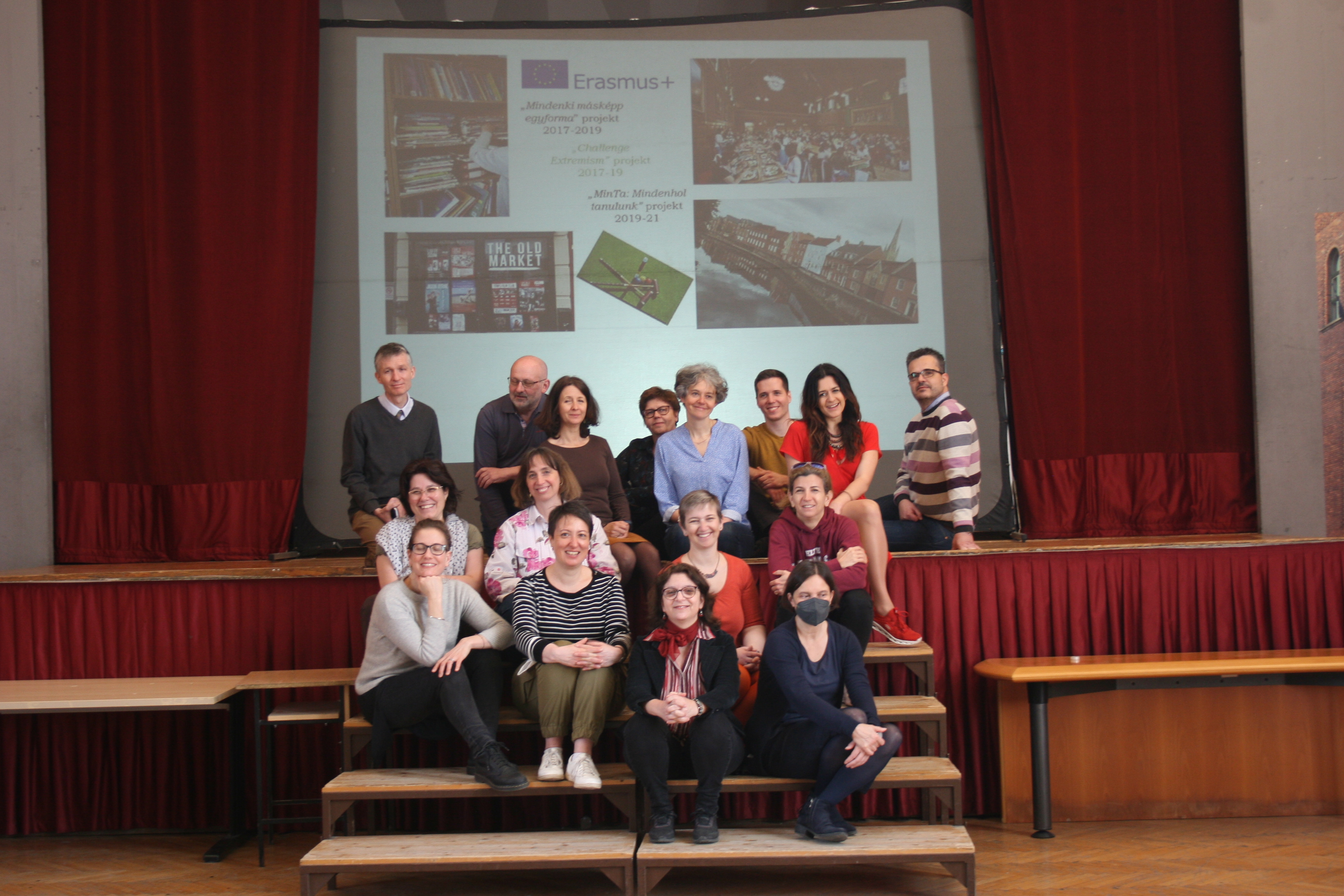 Az ELTE Radnóti pedagógusai mindenhol tanulnak valamit