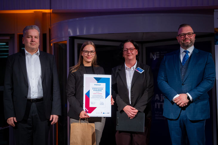 Vanyi Panna &aacute;tveszi a d&iacute;jat